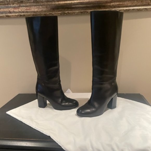 CHANEL Boots - Picture 2 of 16